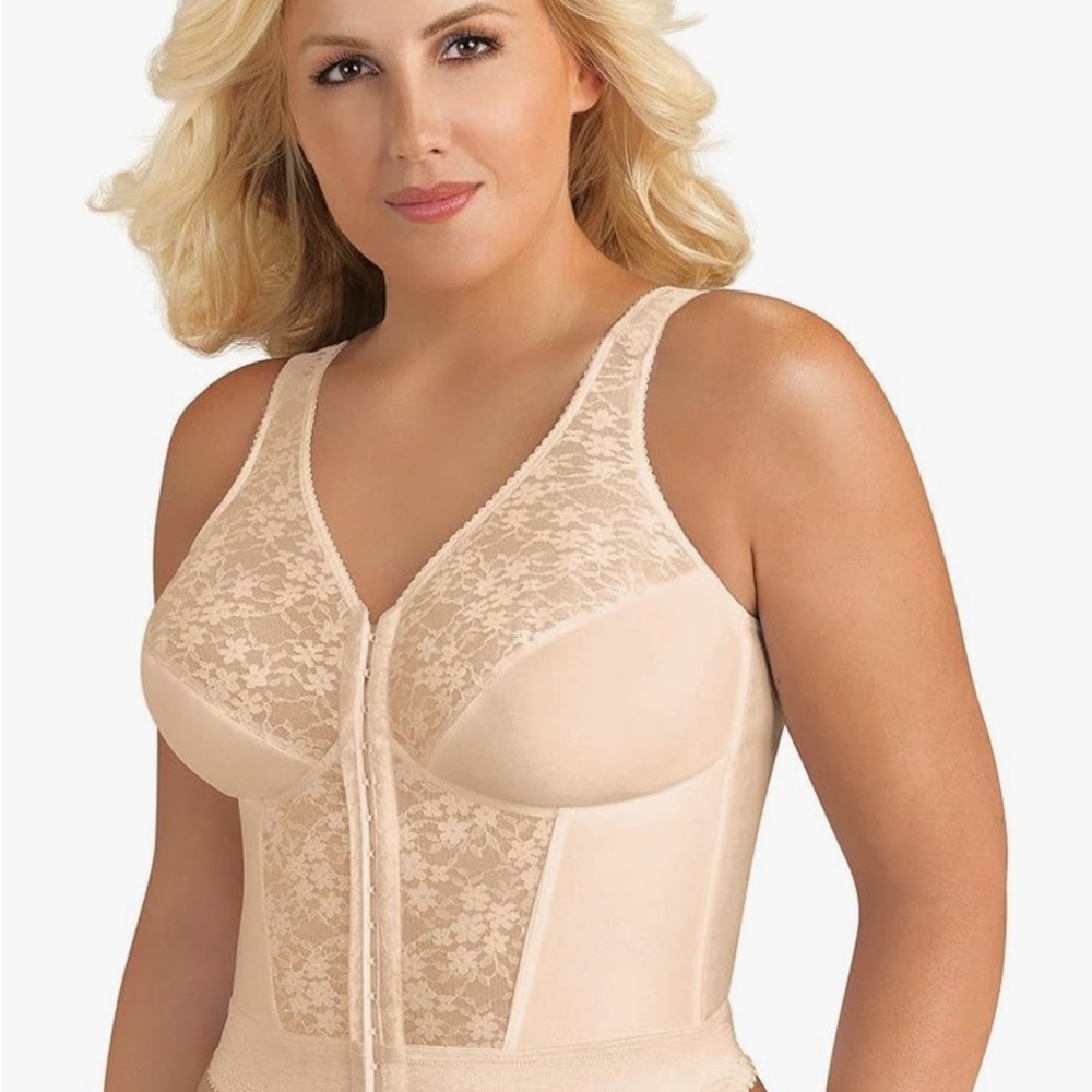 Exquisite FORM /46 D/ Front-Closure Shapewear in Cream
